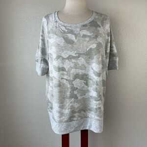 Jane & Delancey Gray Camo Top Size L EUC